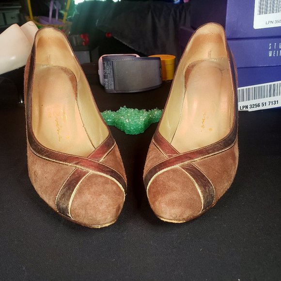 Classic David Evins Brown Suede pump with Bronze trim Size 7.5 B - Picture 1 of 6